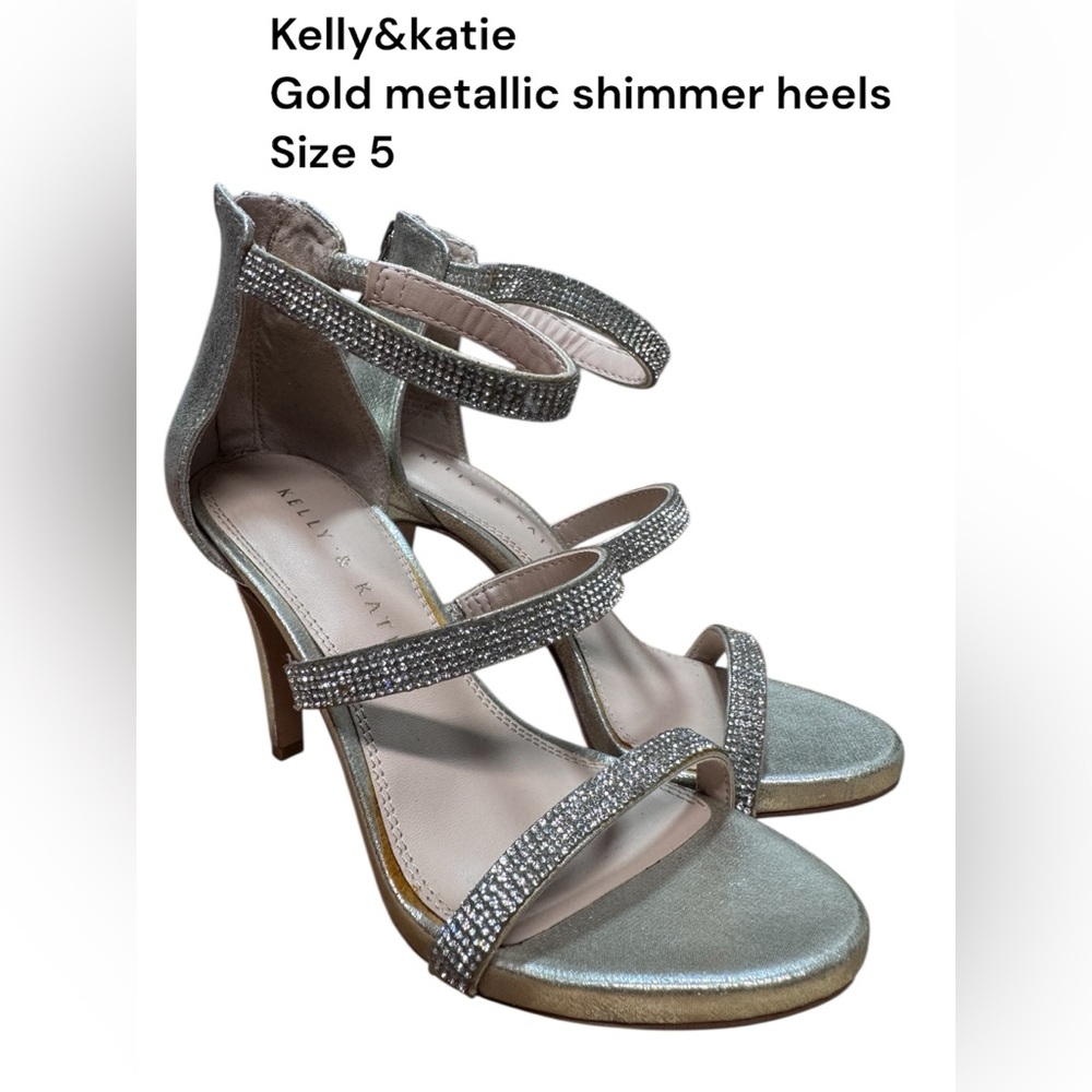 Kelly & Katie gold metallic shimmer  Strappy Heels size 5